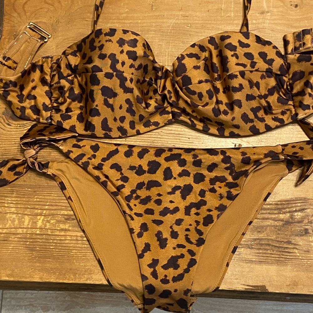 H&M leopard 🐆 bikini